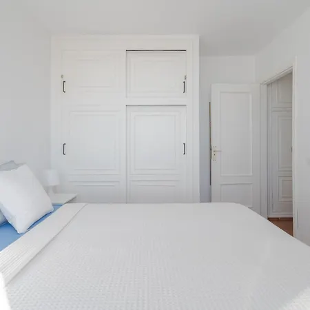 アパート Two Bedroom With Sea View In Abrigos