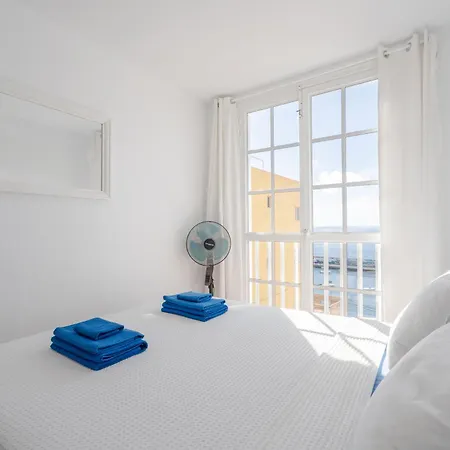 Two Bedroom With Sea View In Abrigos * ロス・アブリゴス
