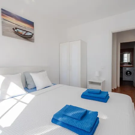 Two Bedroom With Sea View In Abrigos Apartment Los Abrigos