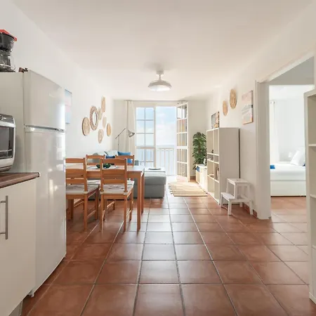 Two Bedroom With Sea View In Abrigos Apartment *