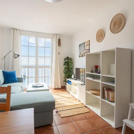 Two Bedroom With Sea View In Abrigos Apartment *