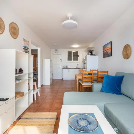 Two Bedroom With Sea View In Abrigos Apartment