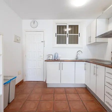 Two Bedroom With Sea View In Abrigos