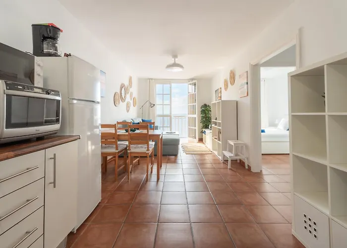 Two Bedroom With Sea View In Abrigos Apartament *