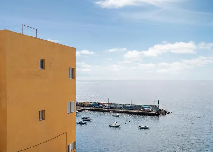 Two Bedroom With Sea View In Abrigos Apartament *