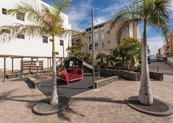 Two Bedroom With Sea View In Abrigos Apartament *