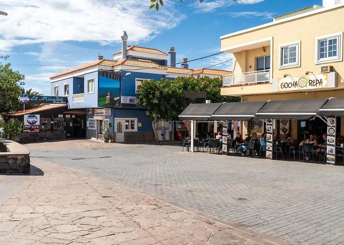 Two Bedroom With Sea View In Abrigos Los Abrigos