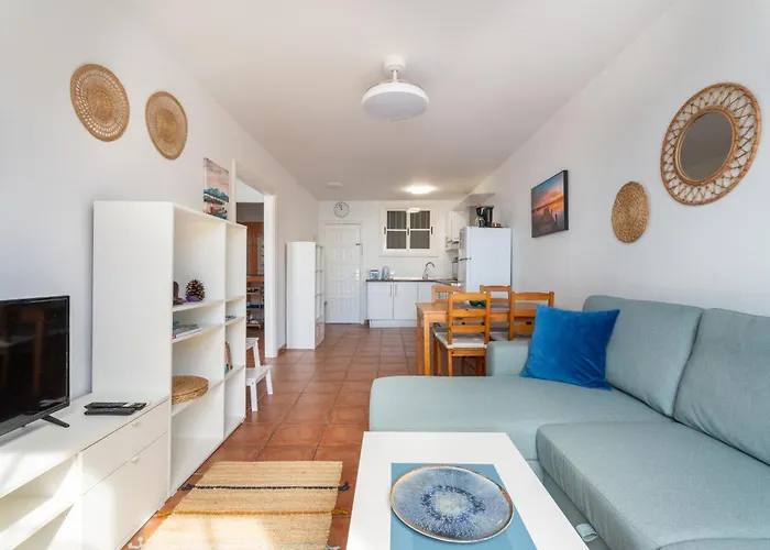 Two Bedroom With Sea View In Abrigos Апартаменты